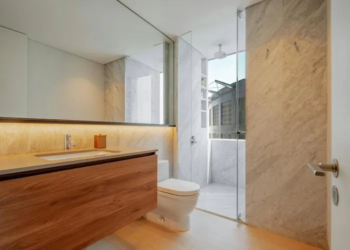 The Ritz-carlton Residences Hotel 5*