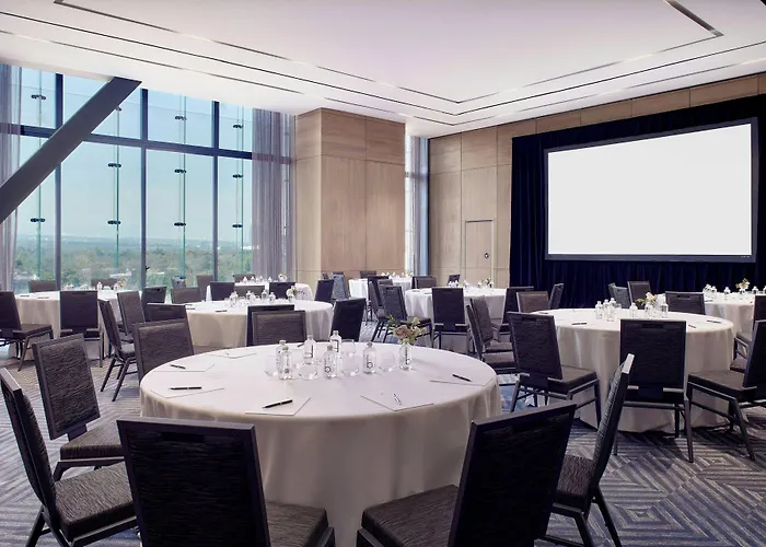 Отель The Ritz-carlton Residences